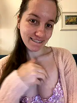 Nicole-Ray online show from 10.24.25