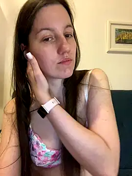 Nicole-Ray online show from 12.14.25