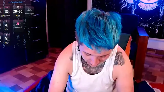 Marieblueeyes online show from 01.30.25