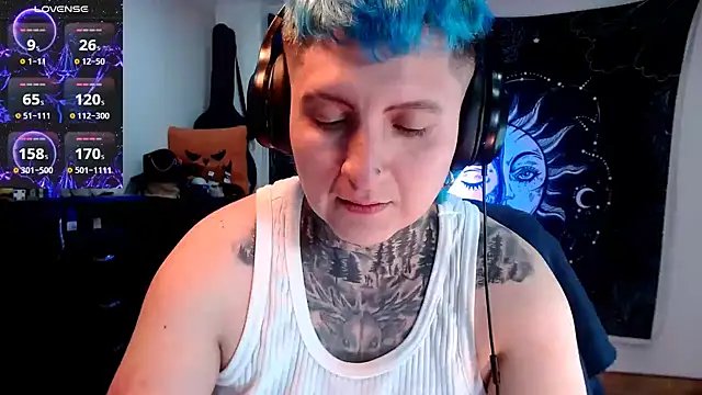 Marieblueeyes online show from 02.08.25