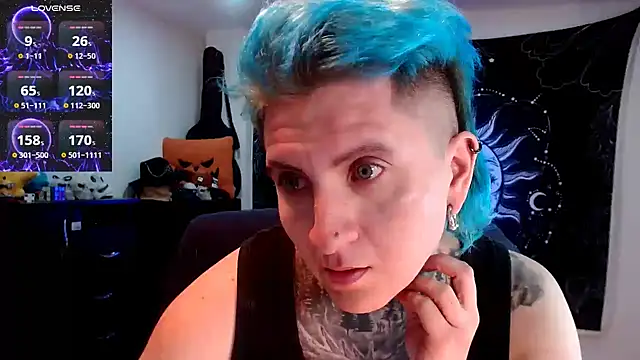 Marieblueeyes online show from 02.09.25