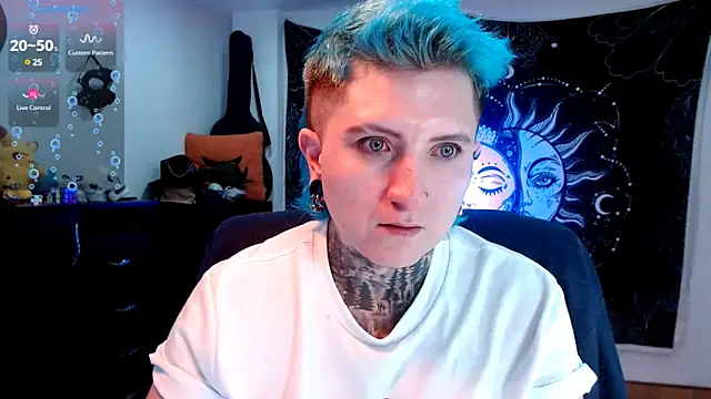 Marieblueeyes online show from 02.11.25