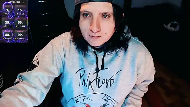 Marieblueeyes online show from 10.15.25