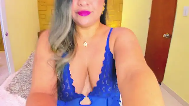 Snapshot of Julia_Haye chatting on 10.22.25 Julia Haye online show from 10.22.25