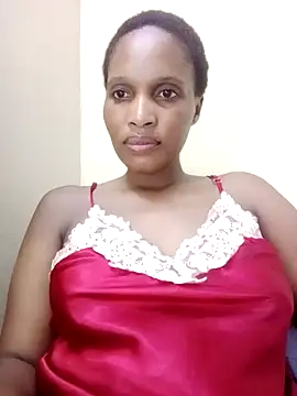 Snapshot of Nonelela chatting on 01.08.25 Nonelela online show from 01.08.25