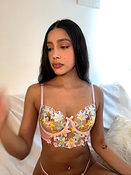 SelenaStone online show from 09.15.25