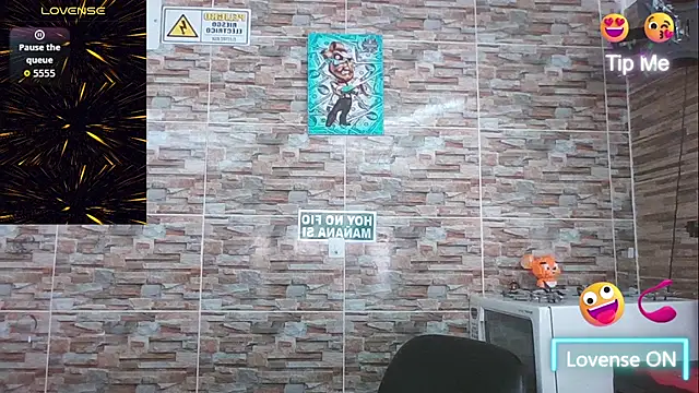 Snapshot of SexDiffrent chatting on 11.08.25 SexDiffrent online show from 11.08.25