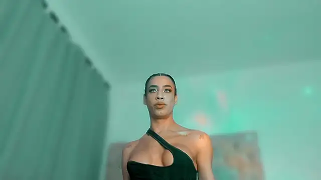 Snapshot of KatalinaMillan chatting on 02.20.26 KatalinaMillan online show from 02.20.26