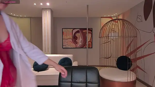 LilaWest online show from 01.25.25