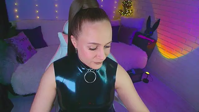 pepper cat  online show from 04.17.26