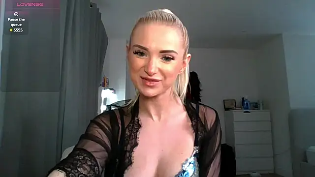 chelseablonde online show from 01.12.25