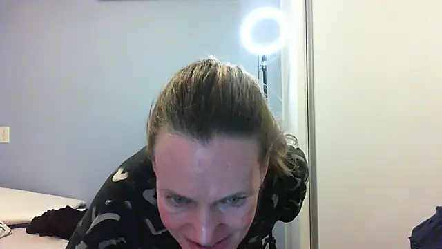 Annylove1 online show from 11.04.25