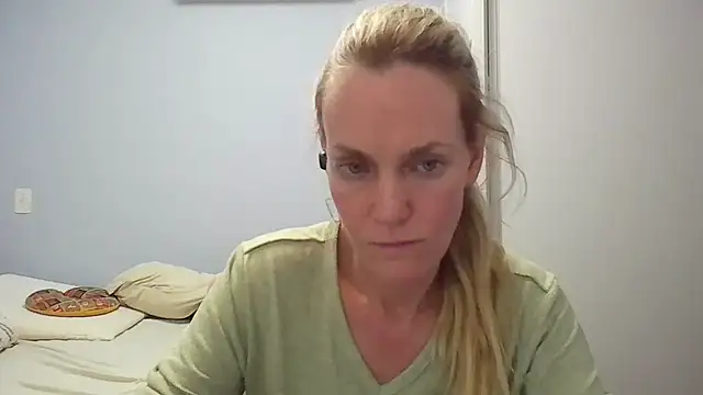 Annylove1 online show from 02.25.26