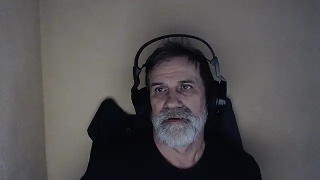 AlexNudo online show from 10.14.25