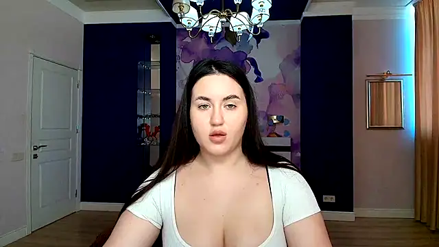 Roxie Bradley online show from 03.08.25