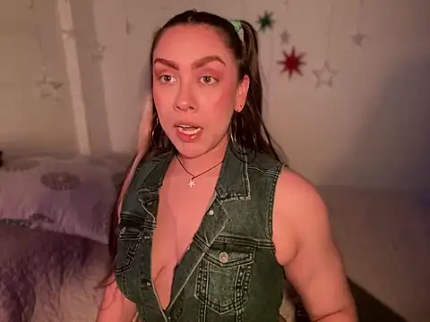 Im sophiie online show from 12.29.24