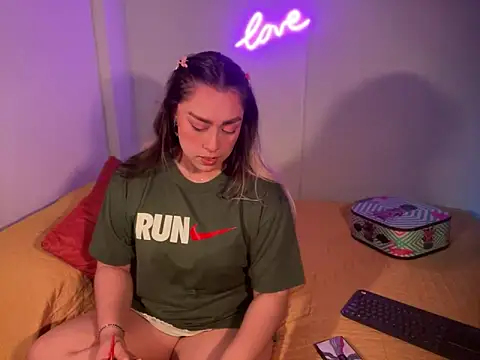 Im sophiie online show from 01.26.25