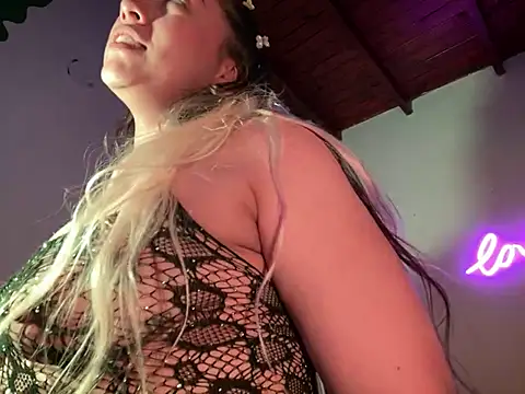 Im sophiie online show from 01.29.25