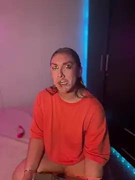 Im sophiie online show from 02.25.25