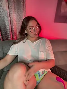 Im sophiie online show from 03.11.25