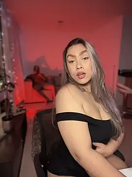 Snapshot of Im_sophiie chatting on 11.28.25 Im sophiie online show from 11.28.25