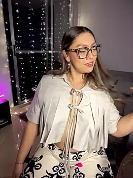 Im sophiie online show from 03.07.26