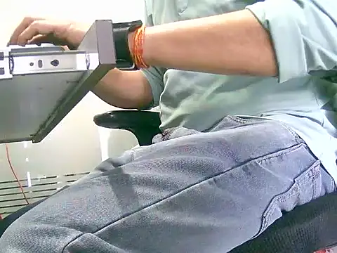 kavipanty online show from 04.28.26