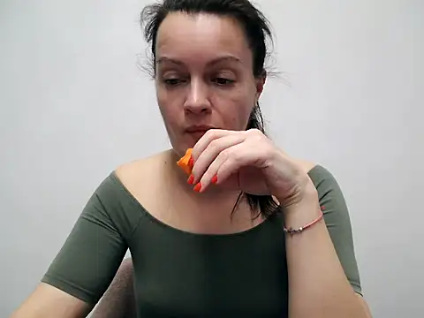 LoveNBloom online show from 12.01.24