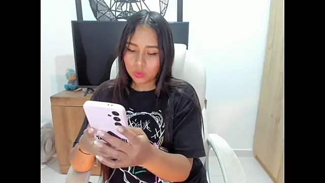 Ciara8 online show from 06.22.26
