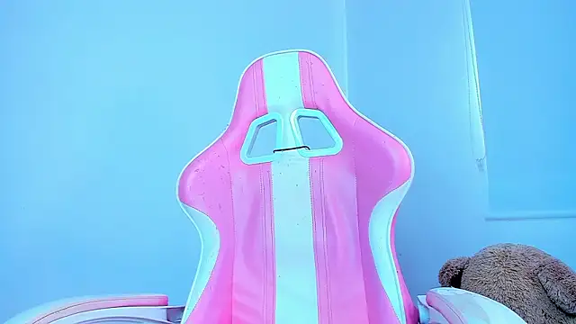 Snapshot of Ariana_f chatting on 02.23.26 Ariana f online show from 02.23.26