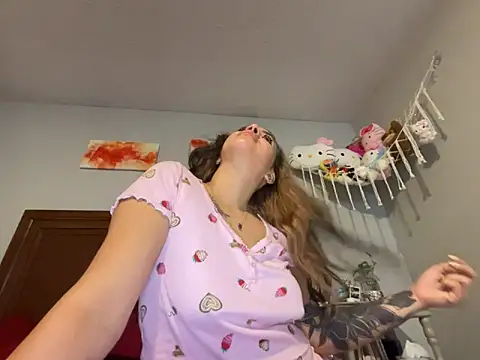 Chinkyphatkitty online show from 05.13.26
