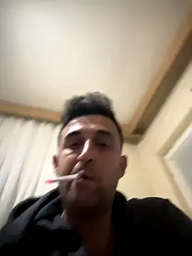 Snapshot of Ca414 chatting on 11.30.25 Ca414 online show from 11.30.25