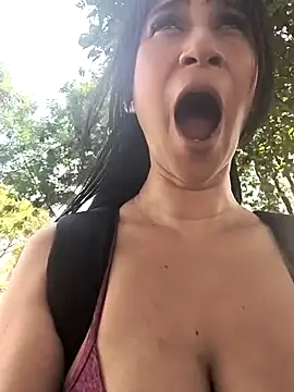 Snapshot of lady-rosse chatting on 02.28.25 lady-rosse online show from 02.28.25