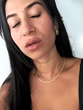 Snapshot of lady-rosse chatting on 03.10.25 lady-rosse online show from 03.10.25