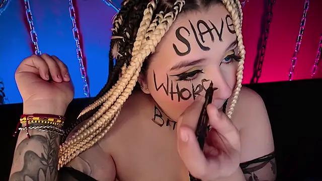 Snapshot of Laura_takint chatting on 01.07.25 Laura takint online show from 01.07.25