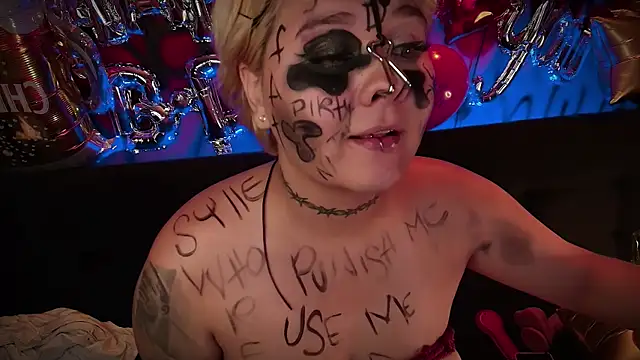 Snapshot of Laura_takint chatting on 01.30.25 Laura takint online show from 01.30.25