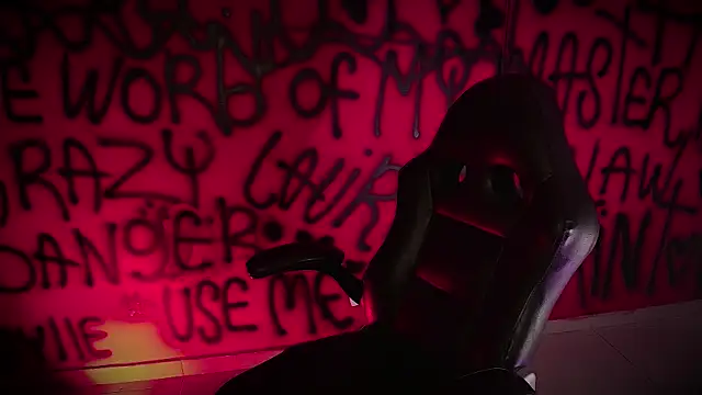 Snapshot of Laura_takint chatting on 02.13.25 Laura takint online show from 02.13.25