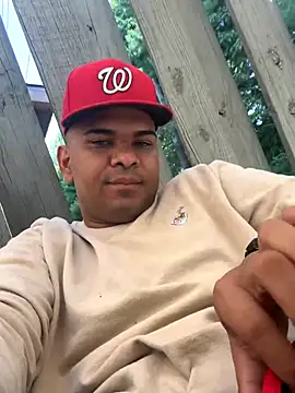 Snapshot of marhi32 chatting on 09.10.25 marhi32 online show from 09.10.25