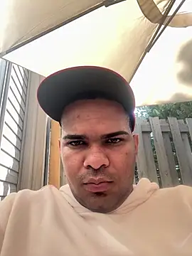 Snapshot of marhi32 chatting on 09.18.25 marhi32 online show from 09.18.25