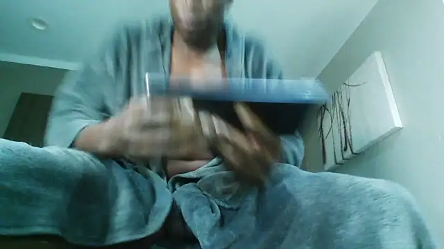 Snapshot of bobbiebone1@xh chatting on 10.29.25 bobbiebone1xh online show from 10.29.25