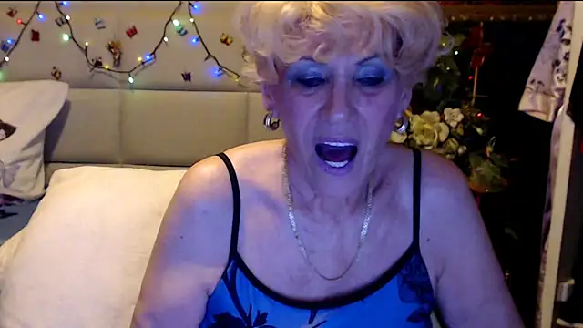 HappyWomanOn online show from 11.27.25