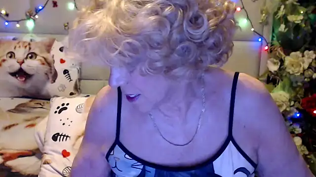 Snapshot of HappyWomanOn chatting on 03.20.26 HappyWomanOn online show from 03.20.26