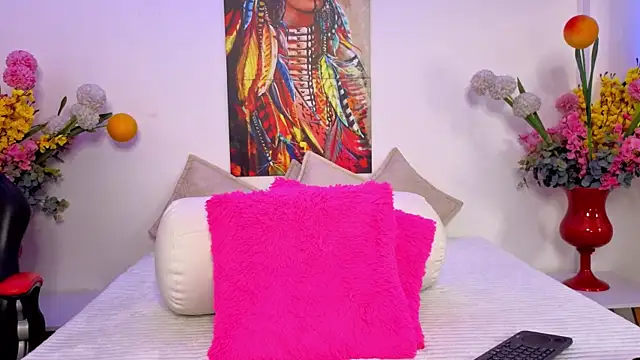 Marianaa Lopezz online show from 11.17.25