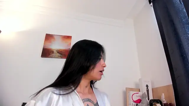 Snapshot of nia__white chatting on 01.09.26 nia white online show from 01.09.26