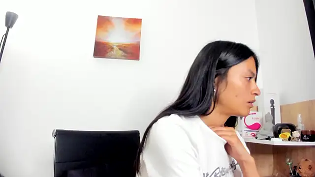 Snapshot of nia__white chatting on 03.02.26 nia white online show from 03.02.26