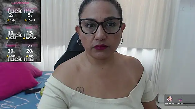 Katha Marck online show from 01.25.25