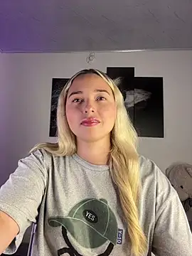 Irisweet  online show from 11.25.25