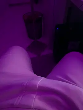 Luishorny19 online show from 01.04.25