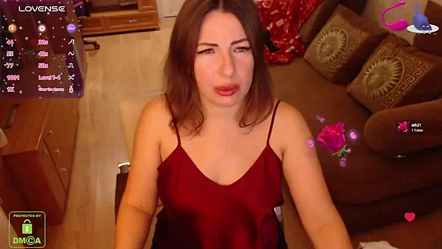 Snapshot of LauraClarck chatting on 01.24.25 LauraClarck online show from 01.24.25