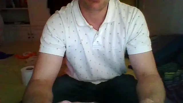 Snapshot of MmaxX004 chatting on 02.28.25 MmaxX004 online show from 02.28.25